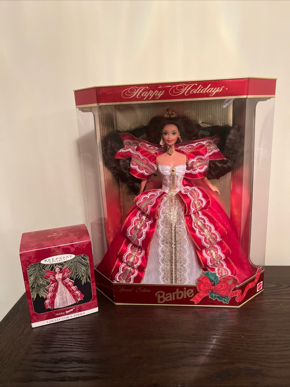 Vintage 97 NIB Barbie Happy Holidays Special Edition Doll w/matching Ornament